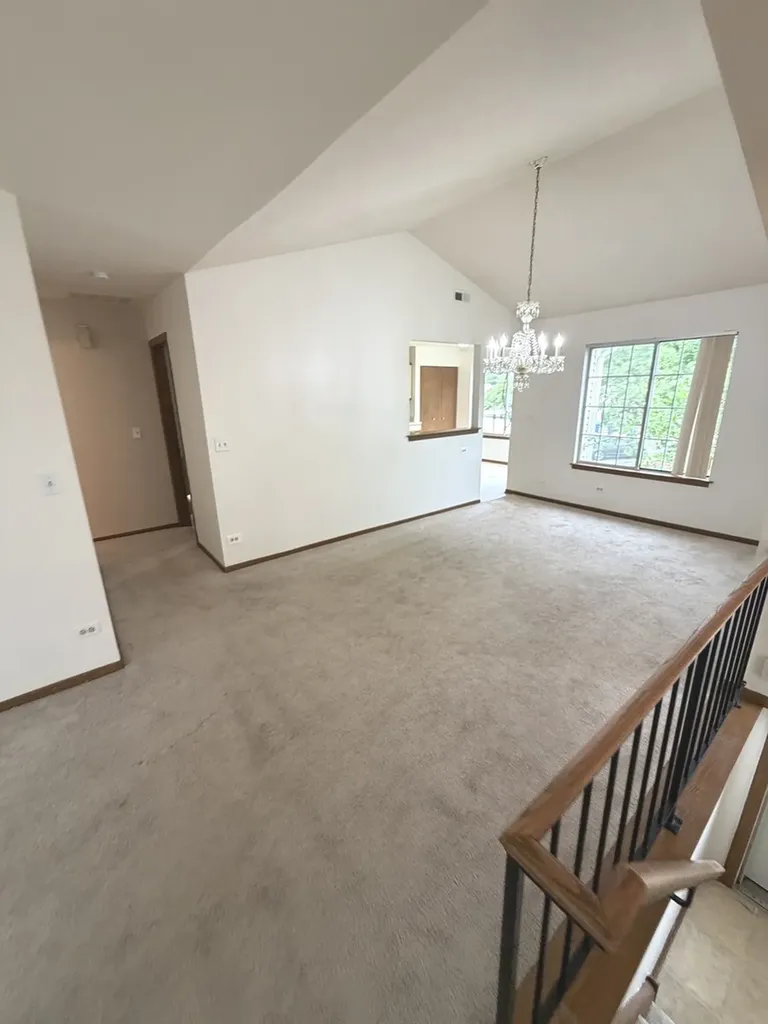2123 Northwind Circle Schaumburg IL 60194