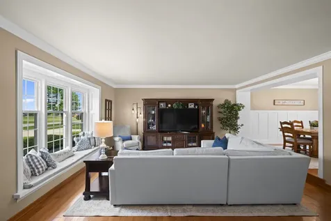 1565 Freeman Road Hoffman Estates IL 60192