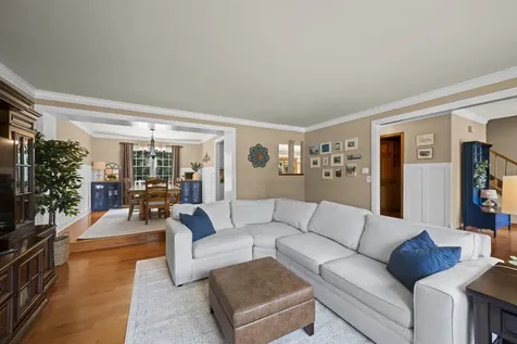 1565 Freeman Road Hoffman Estates IL 60192