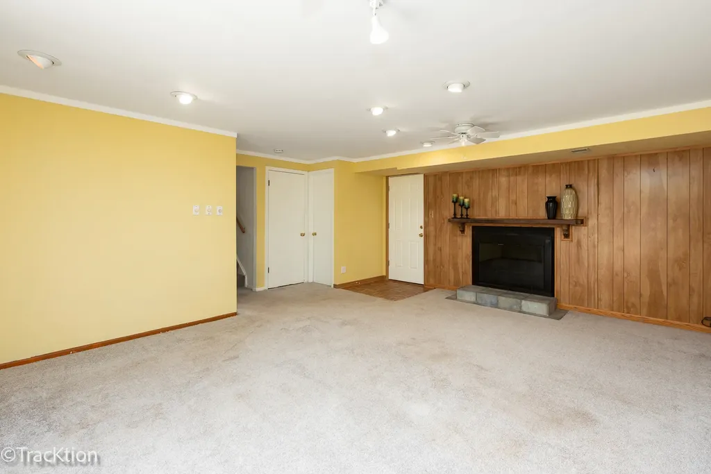 518 Whitehall Way Bolingbrook IL 60440