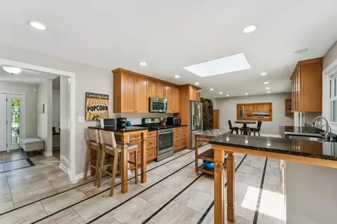 328 Windsor Lane Inverness IL 60010