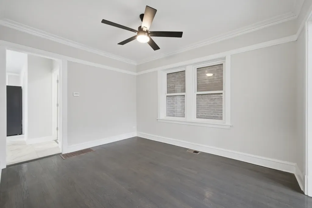 6623 South Vernon Avenue Chicago IL 60637