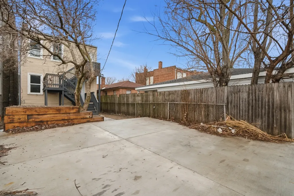 6623 South Vernon Avenue Chicago IL 60637