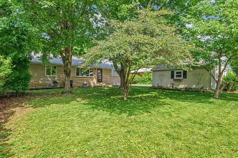 2112 Boudreau Drive Urbana IL 61801