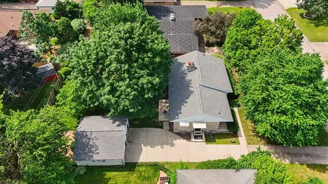 2112 Boudreau Drive Urbana IL 61801