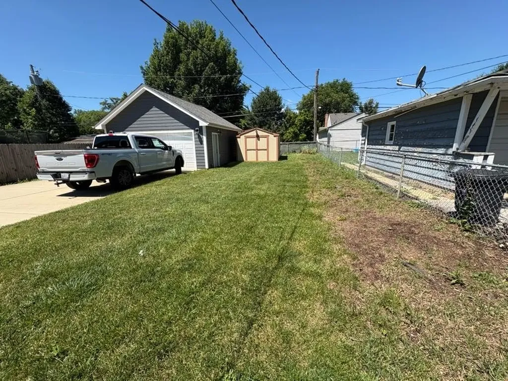 126 North Illinois Avenue Villa Park IL 60181