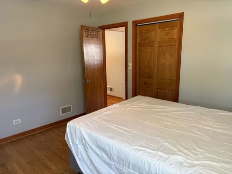 126 North Illinois Avenue Villa Park IL 60181