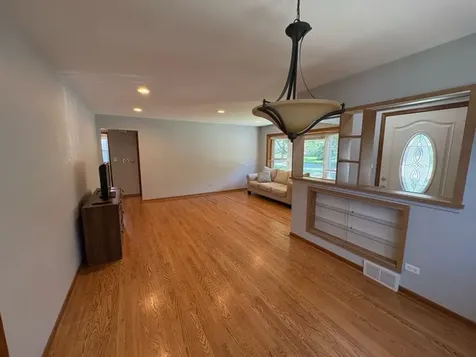 126 North Illinois Avenue Villa Park IL 60181