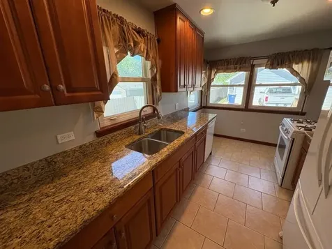 126 North Illinois Avenue Villa Park IL 60181