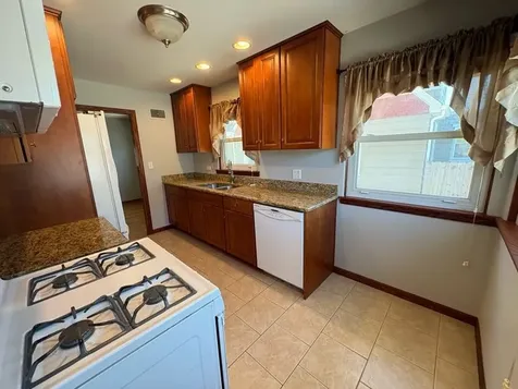 126 North Illinois Avenue Villa Park IL 60181