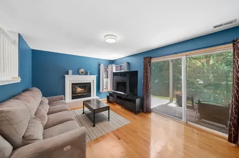 2347 Old George Way Downers Grove IL 60515