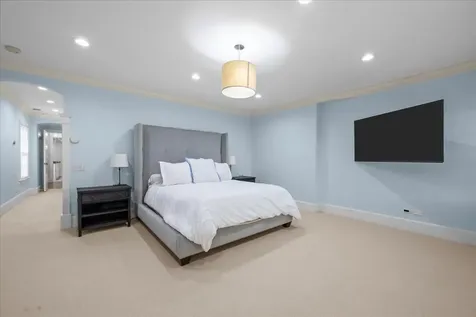 127 Glenwood Avenue Winnetka IL 60093
