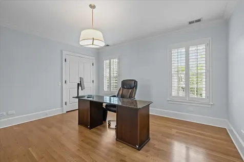 127 Glenwood Avenue Winnetka IL 60093