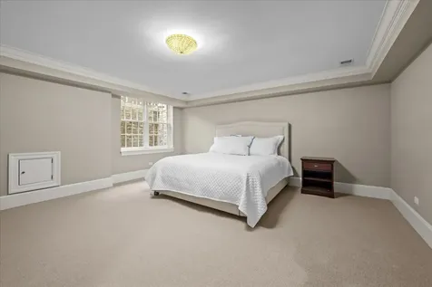 127 Glenwood Avenue Winnetka IL 60093