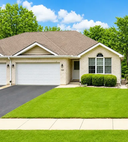 231 Hillcrest Lane Steger IL 60475