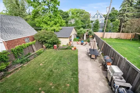 1621 Florence Avenue Evanston IL 60201