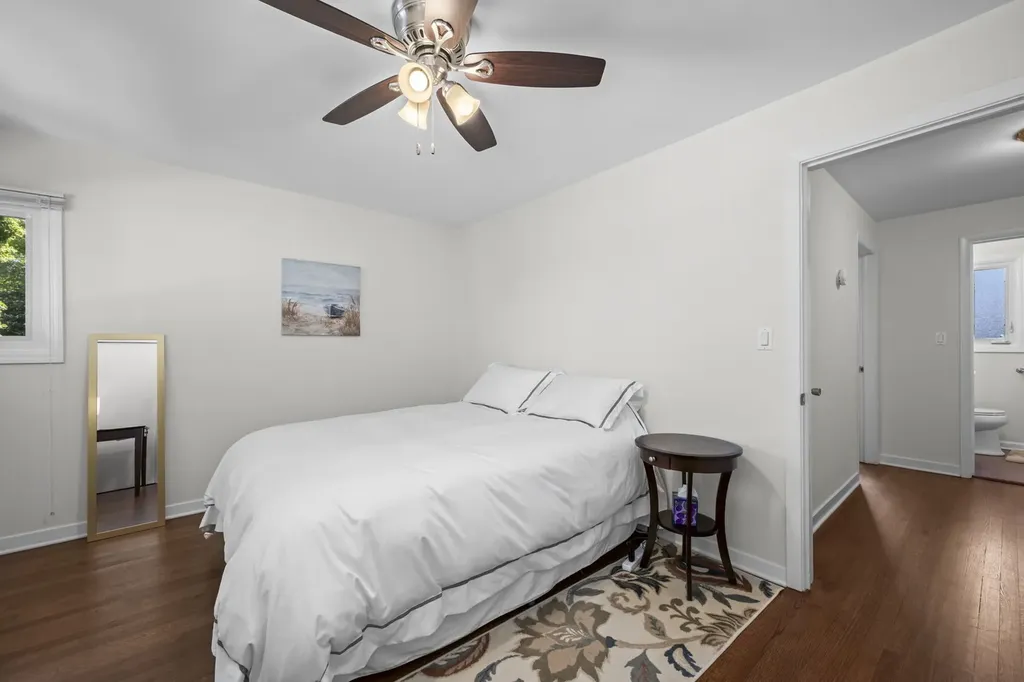 519 1/2 Ridge Road Wilmette IL 60091