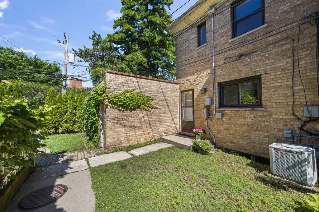519 1/2 Ridge Road Wilmette IL 60091