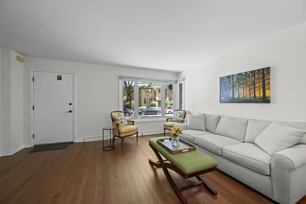 519 1/2 Ridge Road Wilmette IL 60091