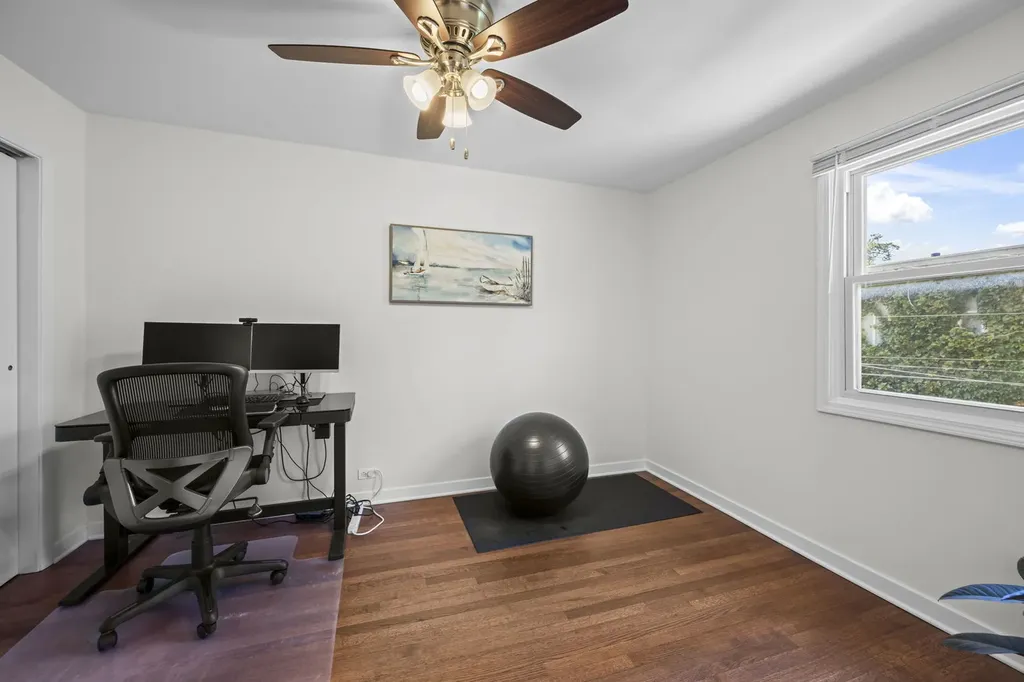 519 1/2 Ridge Road Wilmette IL 60091