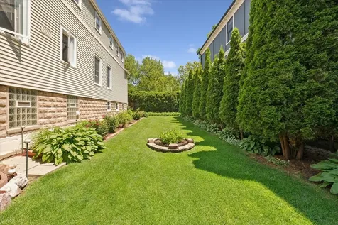 4924 North Seeley Avenue Chicago IL 60625