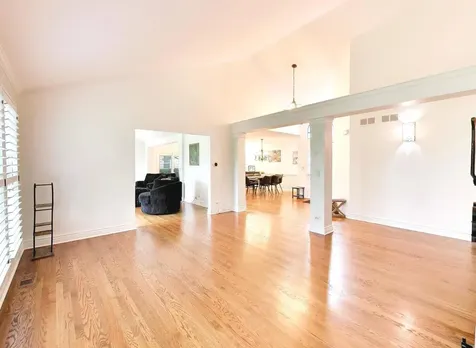 1605 Crowfoot Circle Hoffman Estates IL 60169