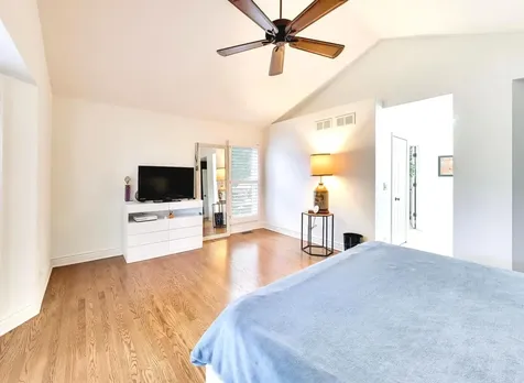 1605 Crowfoot Circle Hoffman Estates IL 60169