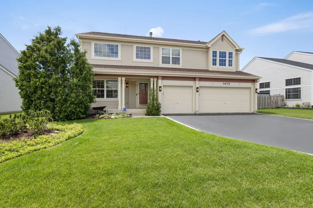 1675 Seaton Lane Elgin IL 60123