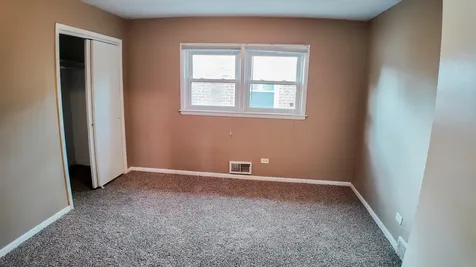 15501 Maryland Avenue Dolton IL 60419