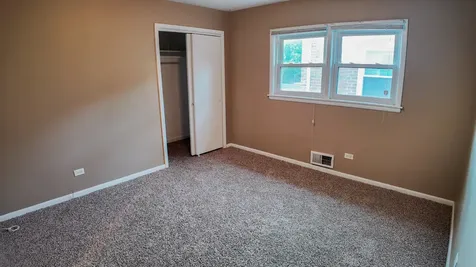 15501 Maryland Avenue Dolton IL 60419