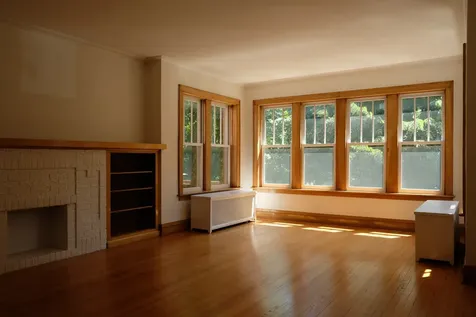 4822 North Leavitt Street Chicago IL 60625