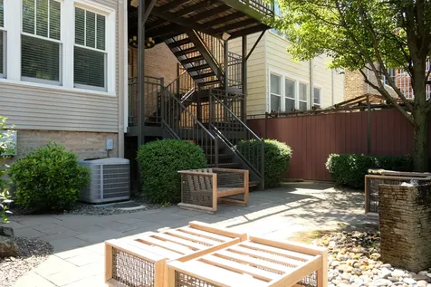 4822 North Leavitt Street Chicago IL 60625