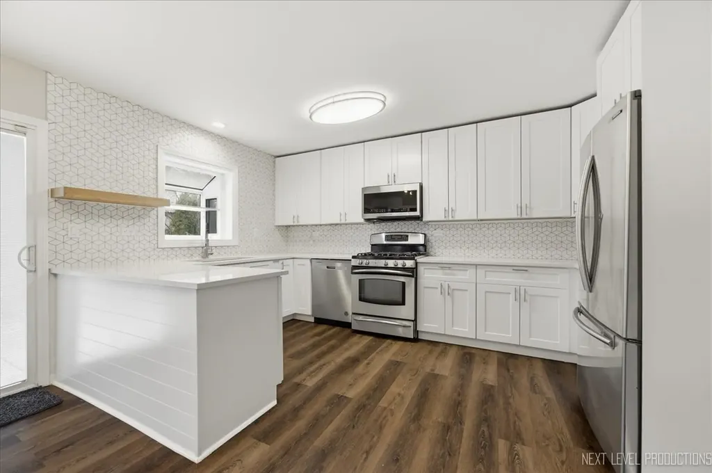 417 Cambridge Way Bolingbrook IL 60440