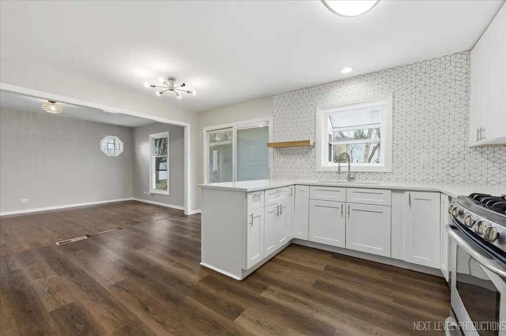 417 Cambridge Way Bolingbrook IL 60440