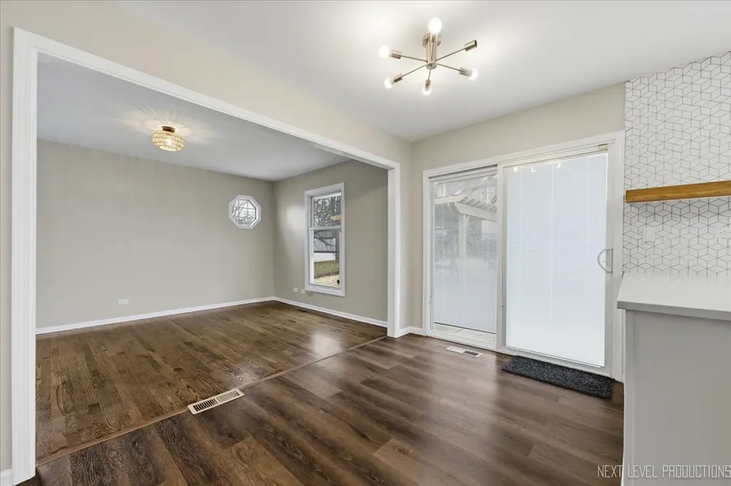 417 Cambridge Way Bolingbrook IL 60440