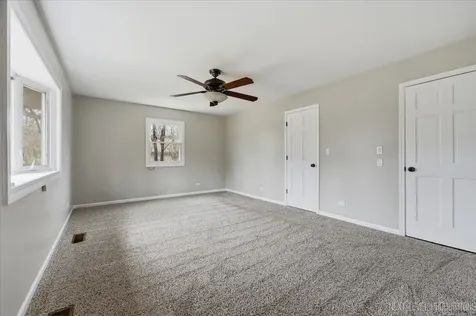 417 Cambridge Way Bolingbrook IL 60440