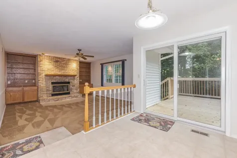 3 Shagbark Court Bloomington IL 61701