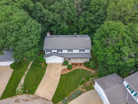 3 Shagbark Court Bloomington IL 61701