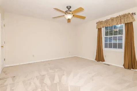 3 Shagbark Court Bloomington IL 61701