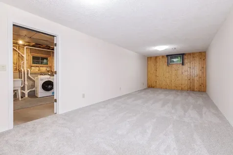3 Shagbark Court Bloomington IL 61701