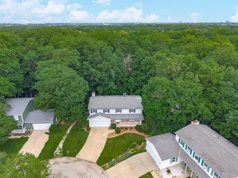 3 Shagbark Court Bloomington IL 61701