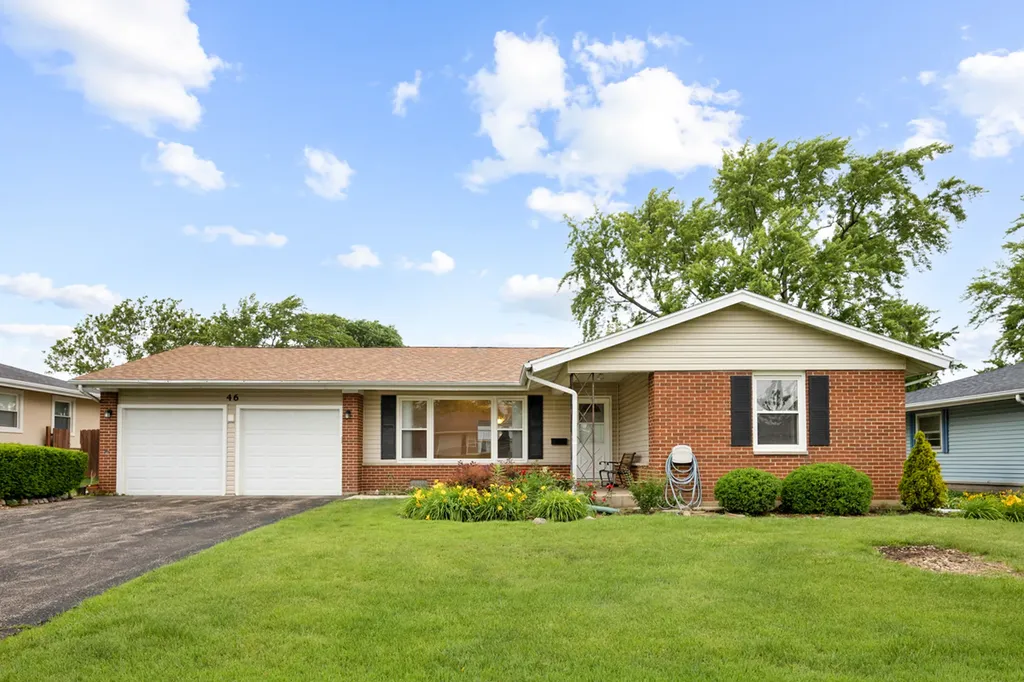 46 Avon Road Elk Grove Village IL 60007