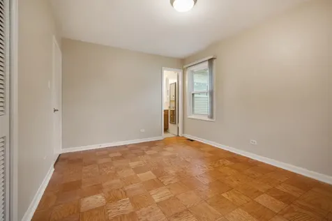 46 Avon Road Elk Grove Village IL 60007