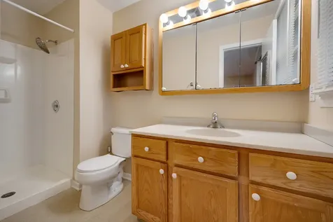 46 Avon Road Elk Grove Village IL 60007