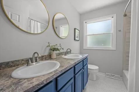 115 Avon Avenue Northfield IL 60093