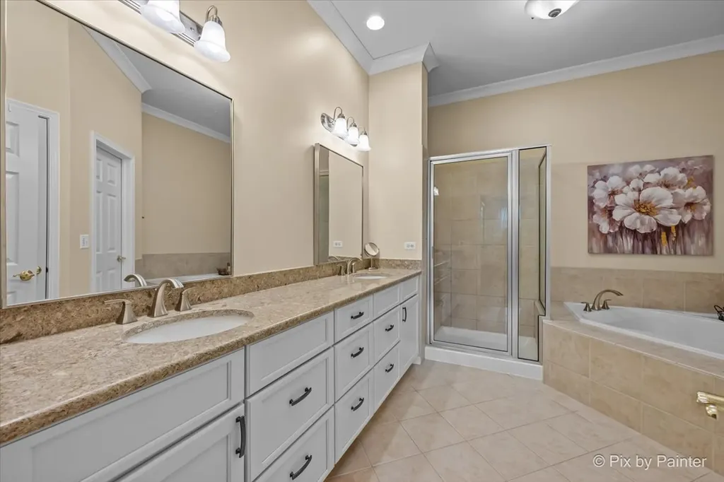 4053 Honeymoon Ridge Lake In The Hills IL 60156