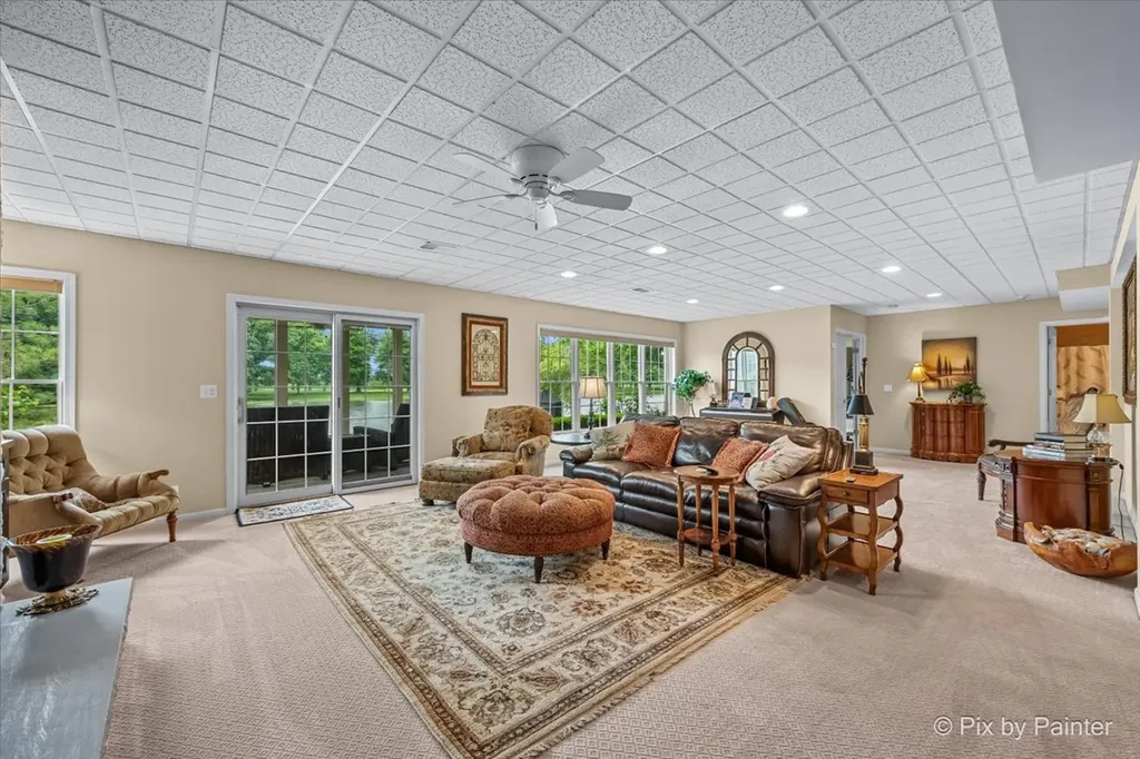 4053 Honeymoon Ridge Lake In The Hills IL 60156