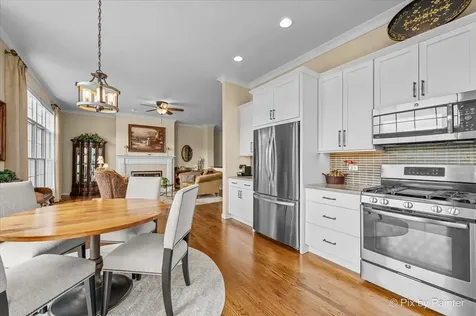 4053 Honeymoon Ridge Lake In The Hills IL 60156