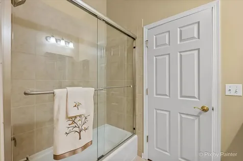 4053 Honeymoon Ridge Lake In The Hills IL 60156