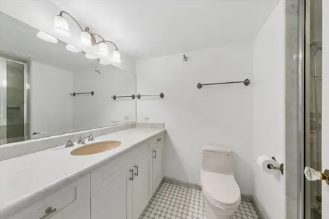 161 East Chicago Avenue Chicago IL 60611